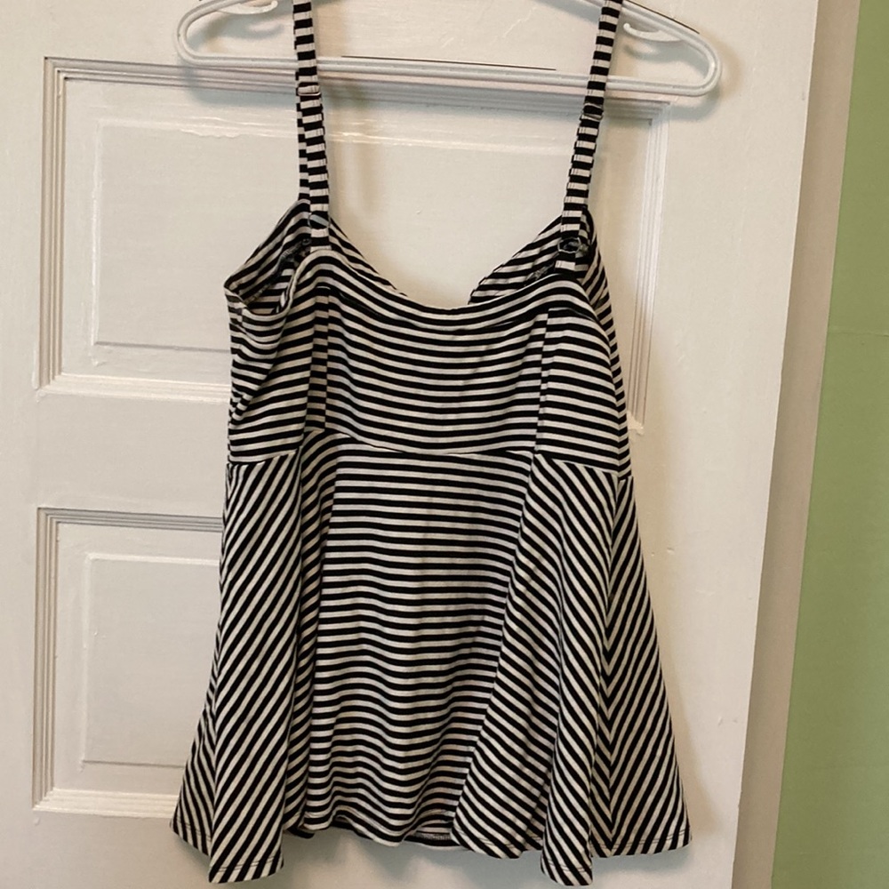 Torrid top - Picture 3 of 3